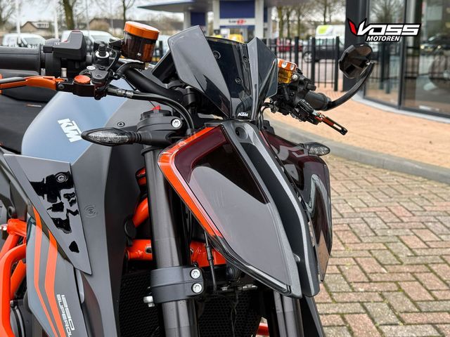 ktm - 1290-super-duke-r