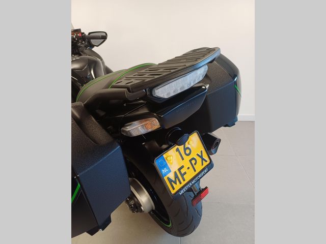 kawasaki - 1400-gtr