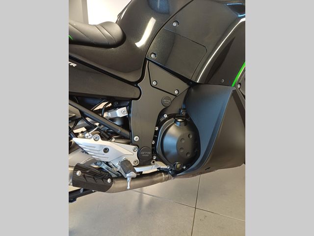 kawasaki - 1400-gtr