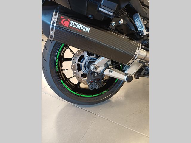 kawasaki - 1400-gtr