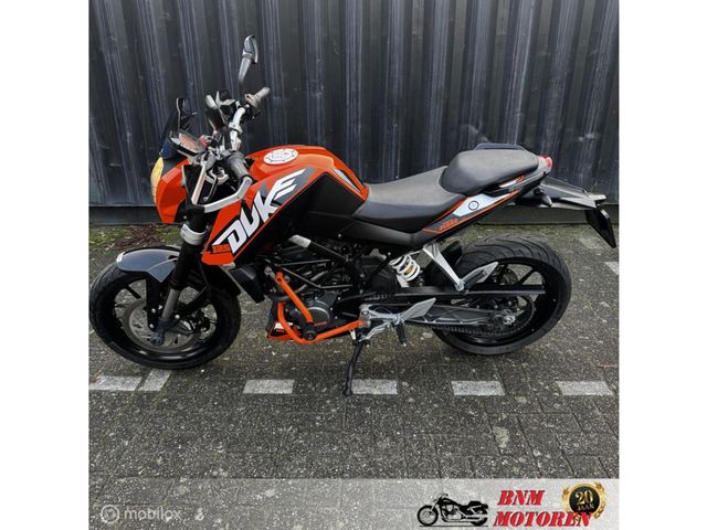 ktm - 125-duke