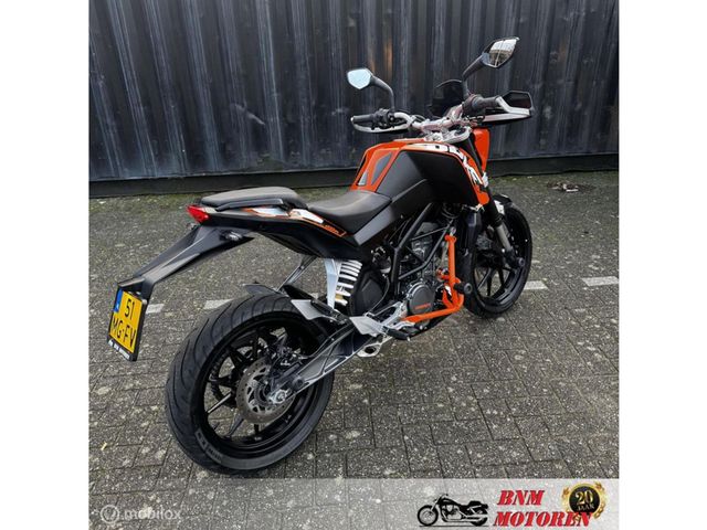 ktm - 125-duke