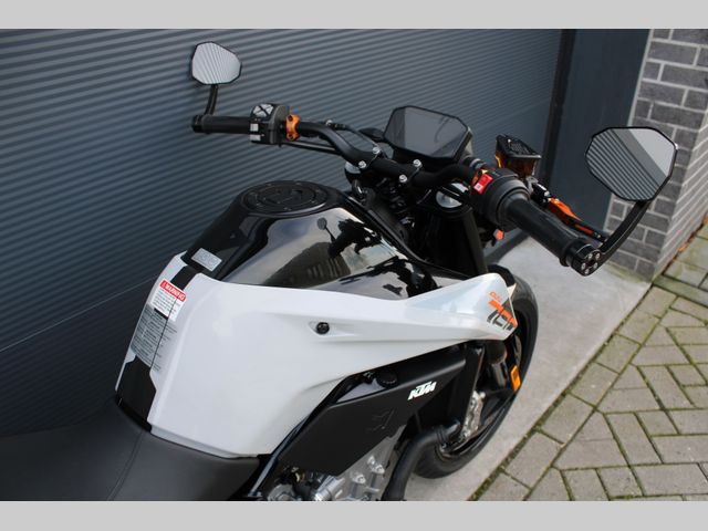 ktm - 790-duke