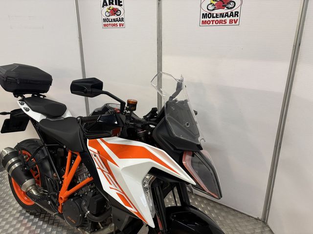 ktm - 1290-super-duke-gt