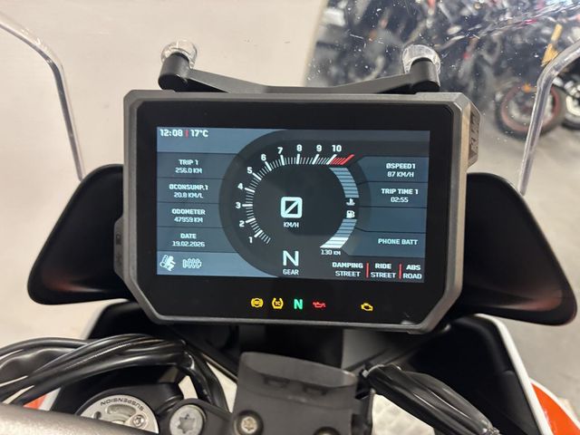 ktm - 1290-super-duke-gt