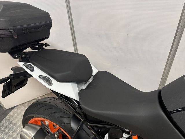 ktm - 1290-super-duke-gt