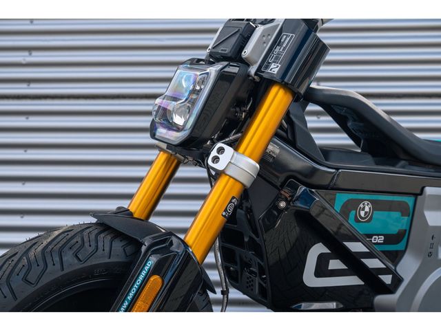 bmw - ce-02