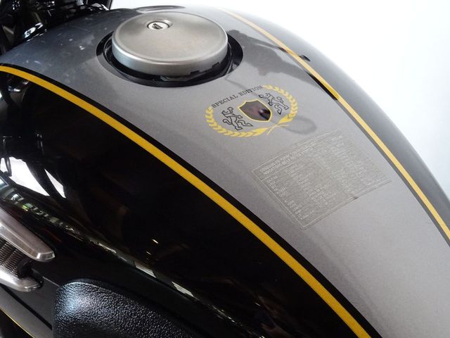 kawasaki - w800-special-edition