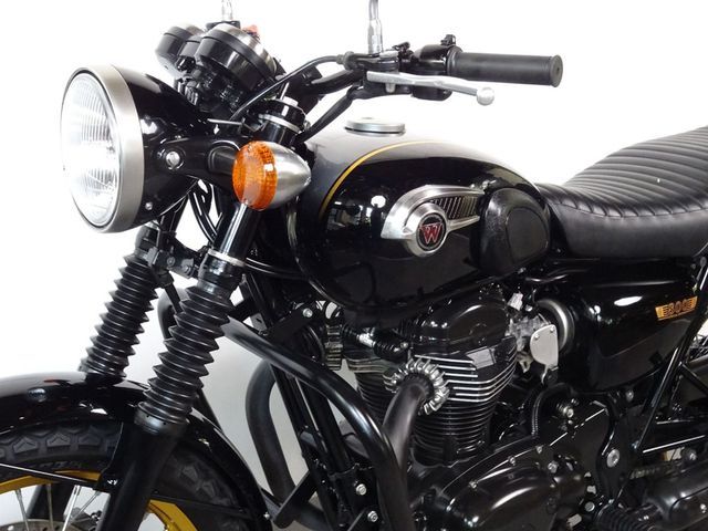 kawasaki - w800-special-edition