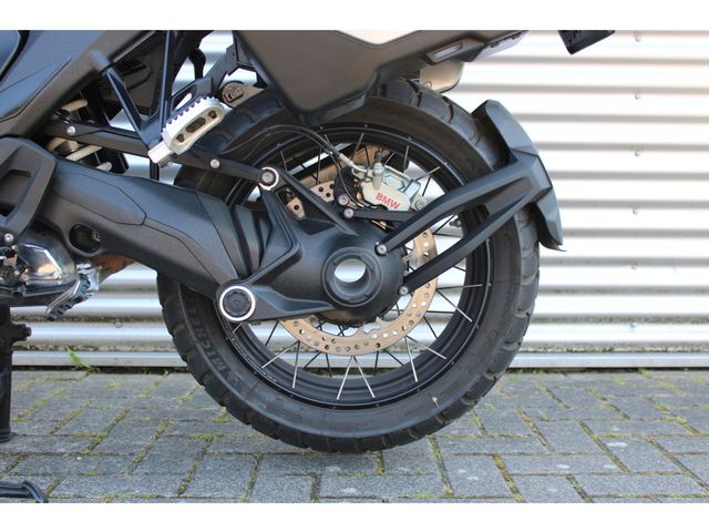 bmw - r-1300-gs