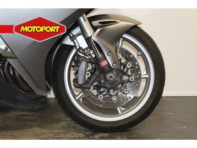 honda - vfr-1200-f-dct