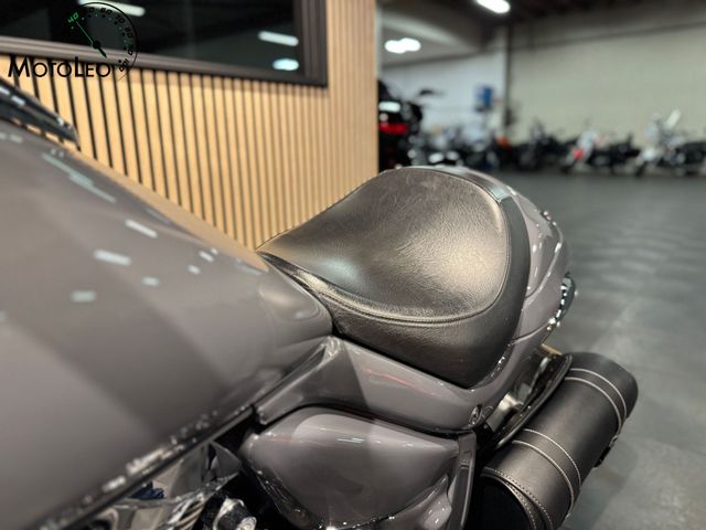 suzuki - m-1800-r-intruder