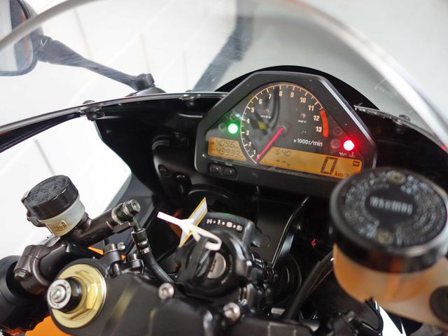honda - cbr-1000-rr-fireblade