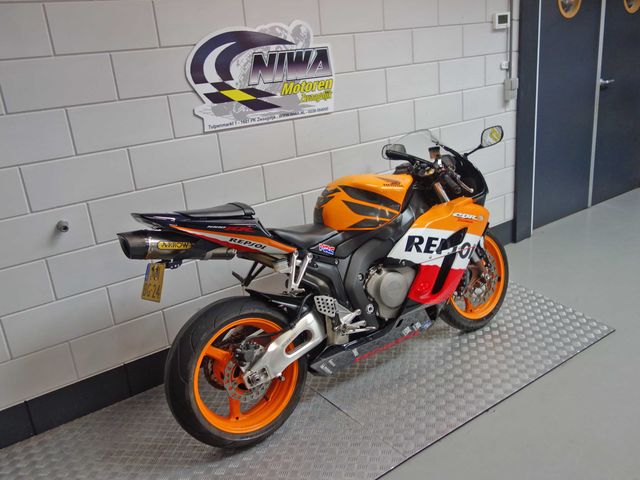 honda - cbr-1000-rr-fireblade