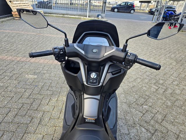 yamaha - nmax-125