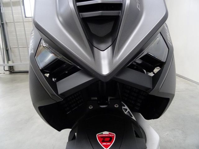 italjet - dragstar-200-limited-edition