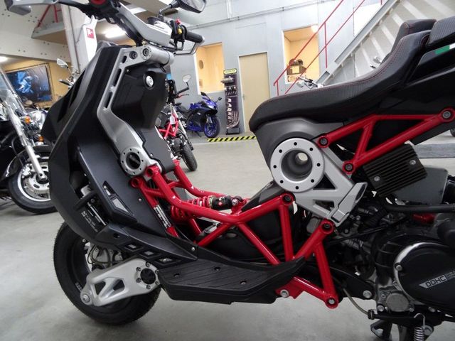 italjet - dragstar-200-limited-edition