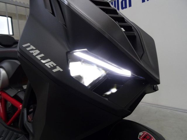 italjet - dragstar-200-limited-edition