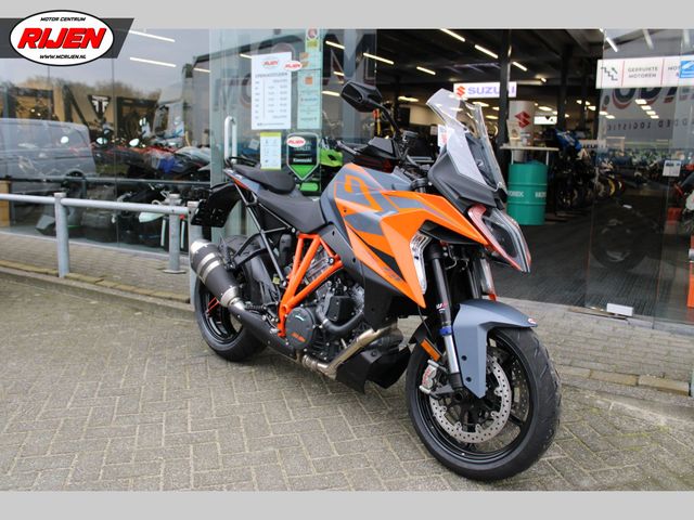 ktm - 1290-super-duke-gt