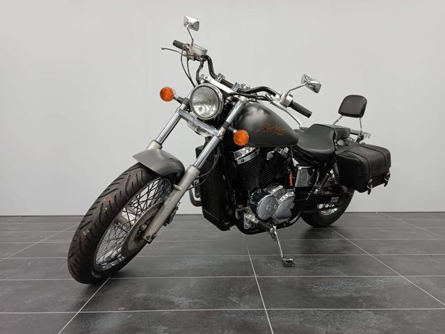 honda - vt-750--dc-black-widow