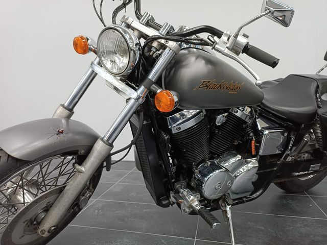 honda - vt-750--dc-black-widow