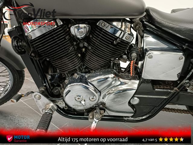 honda - vt-750--dc-black-widow