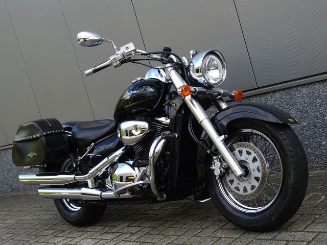 suzuki - c-800-intruder