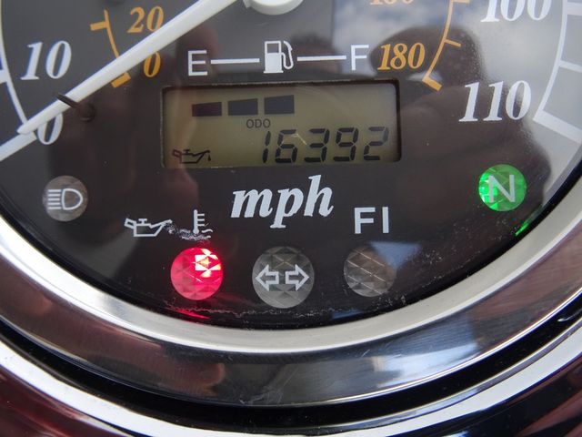 suzuki - c-800-intruder