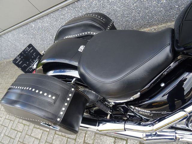 suzuki - c-800-intruder