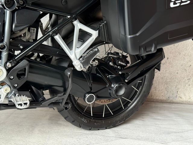 bmw - r-1250-gs-adventure