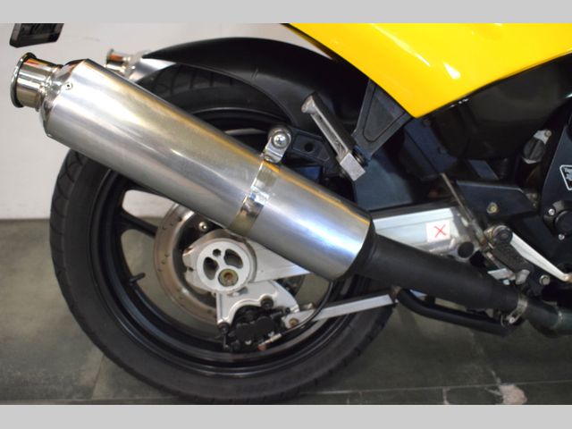 triumph - daytona-1200