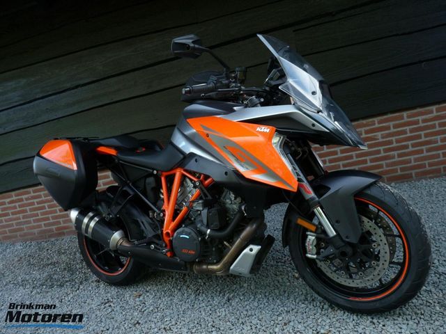 ktm - 1290-super-duke-gt