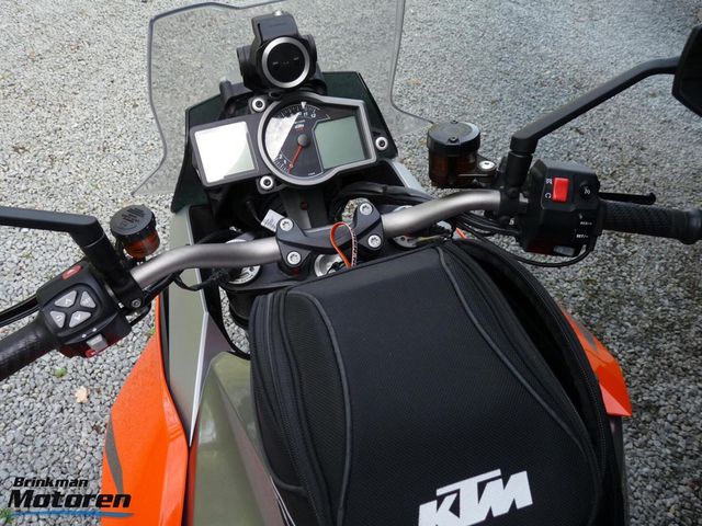 ktm - 1290-super-duke-gt