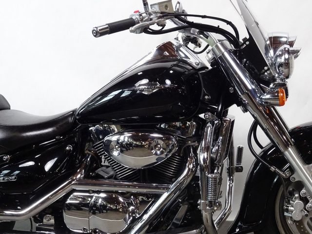 suzuki - c-1500-lc-intruder