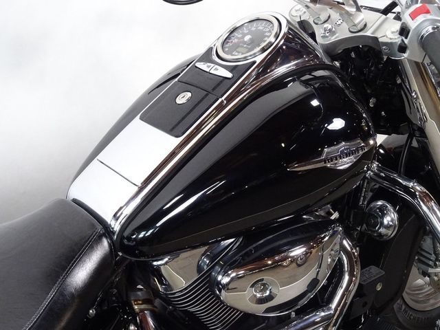 suzuki - c-1500-lc-intruder