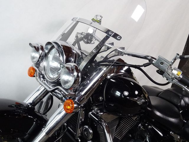 suzuki - c-1500-lc-intruder