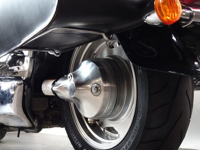 suzuki - c-1500-lc-intruder