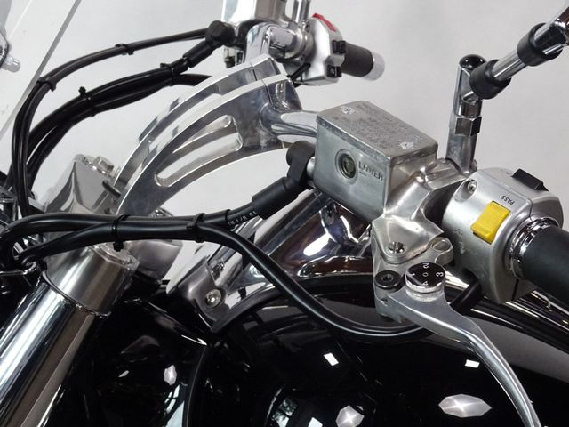 suzuki - c-1500-lc-intruder