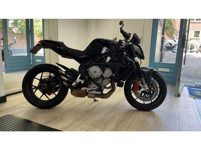 mv-agusta - brutale-675