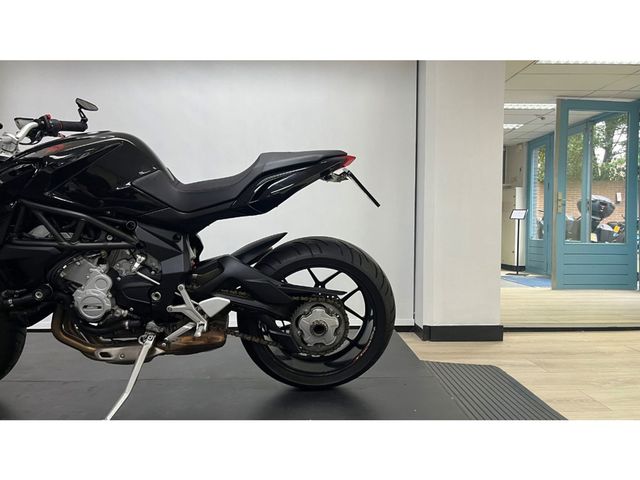 mv-agusta - brutale-675
