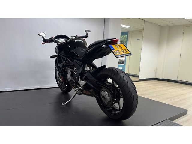 mv-agusta - brutale-675