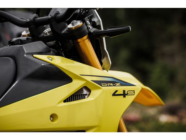 suzuki - dr-z-4-s