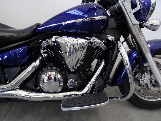 yamaha - xvs-1300-a-midnight-star