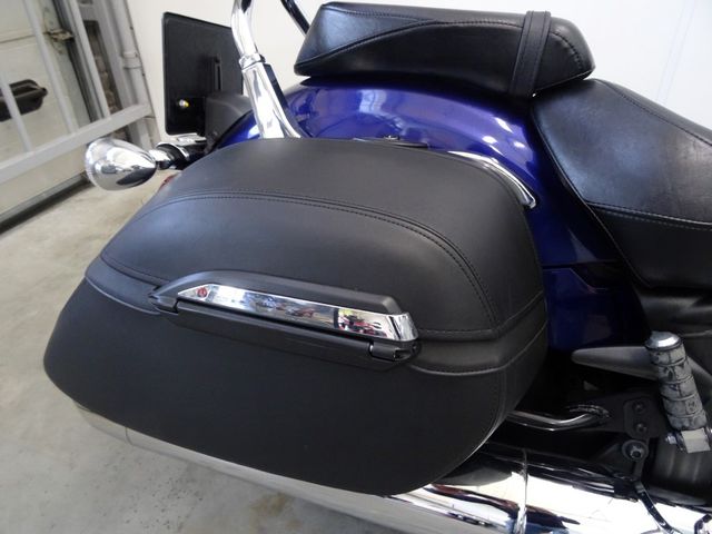 yamaha - xvs-1300-a-midnight-star