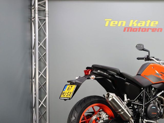ktm - 690-duke