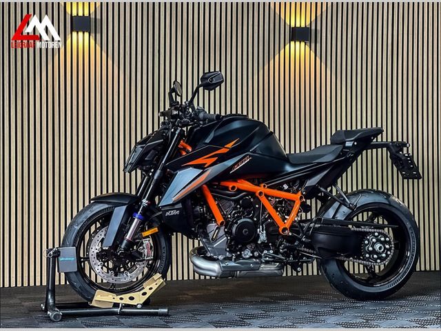 ktm - 1390-super-duke-r-evo