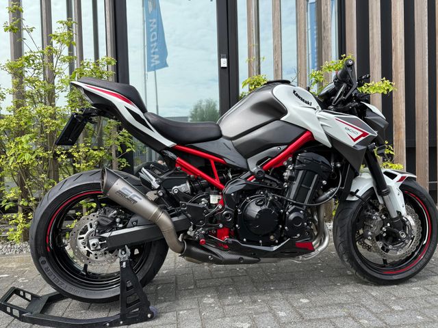 kawasaki - z900