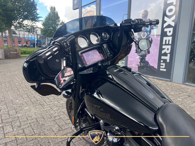 harley-davidson - street-glide-st-flhxst