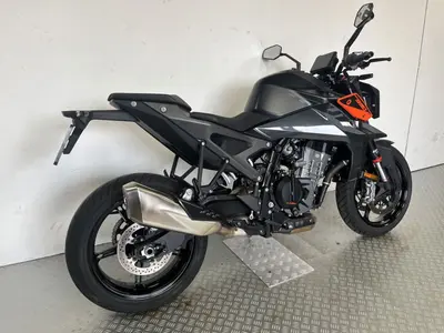 KTM 990 DUKE – foto 3