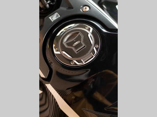 honda - cbr-650-r